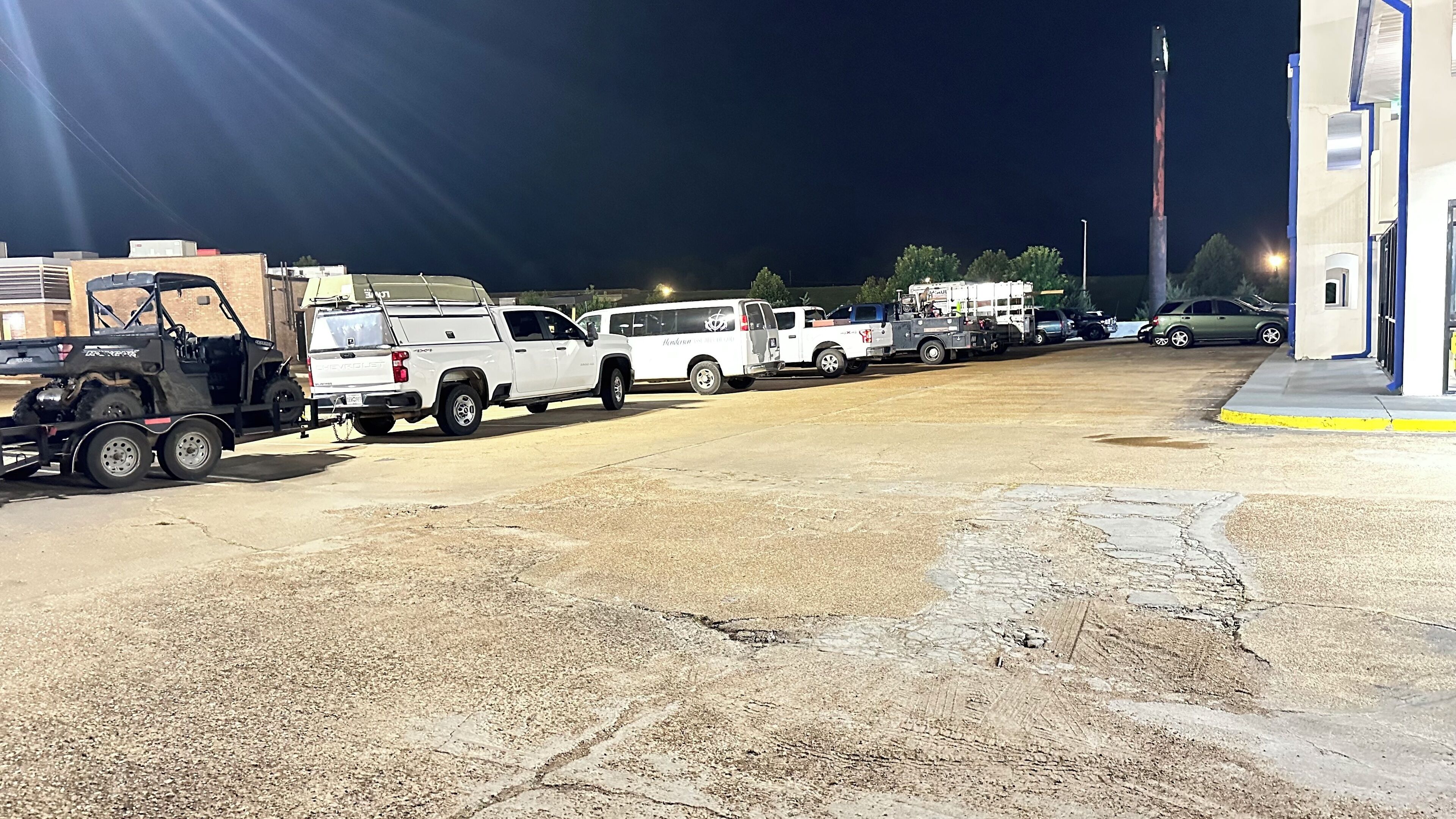 Dreamland Inn & Suites — photo 11