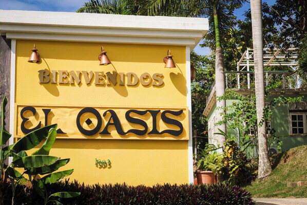 Front of property - El Oasis Hotel (Aguada)