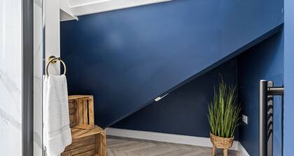 Beachfront Aparthotel, Seaview Penthouse with free parking and WI-FI #10