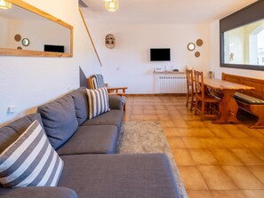 House | Living room - House in Catalonia Near the Sea (Sant Pere Pescador)