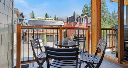 *BRAND NEW! Downtown 1 block from Main Street!*