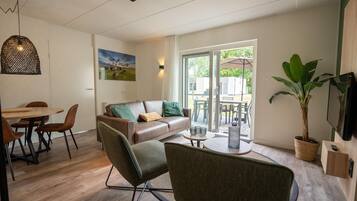 Bungalow | Dining