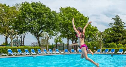 Comfortable Air-conditioned Chalet in Limburg