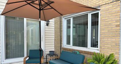 Charming 3-bedroom house with AC and WiFi in a very convenient location