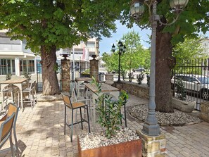 Outdoor dining - Aroma Apartment VII. (Ljubljana)