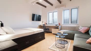 1 habitación, wifi y ropa de cama