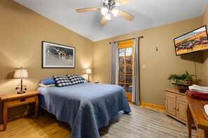 3 bedrooms, iron/ironing board, free WiFi, bed sheets - 2+ Bedroom House on 5-Acres with Outdoor Hot Tub, Sauna, and Tennis Court (Extra Cabin Avail.)) (Nisswa)
