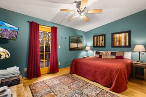 3 bedrooms, iron/ironing board, free WiFi, bed sheets