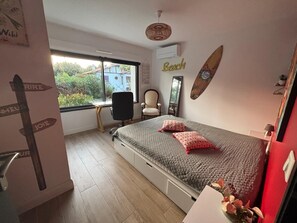 5 bedrooms, desk, iron/ironing board, travel cot - Loue Villa Renoveee 5 Chambres / 10 Couchages Arcachon / Abatilles (Arcachon)