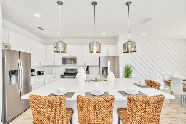 Interior - 19 Guest Home w Pool Hot Tub Cinema BBQ  (Kissimmee)