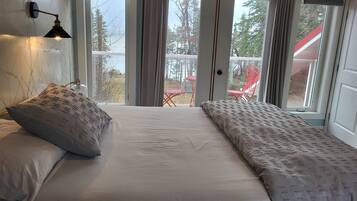 4 makuuhuonetta, silitysrauta/-lauta, Wi-Fi, vuodevaatteet