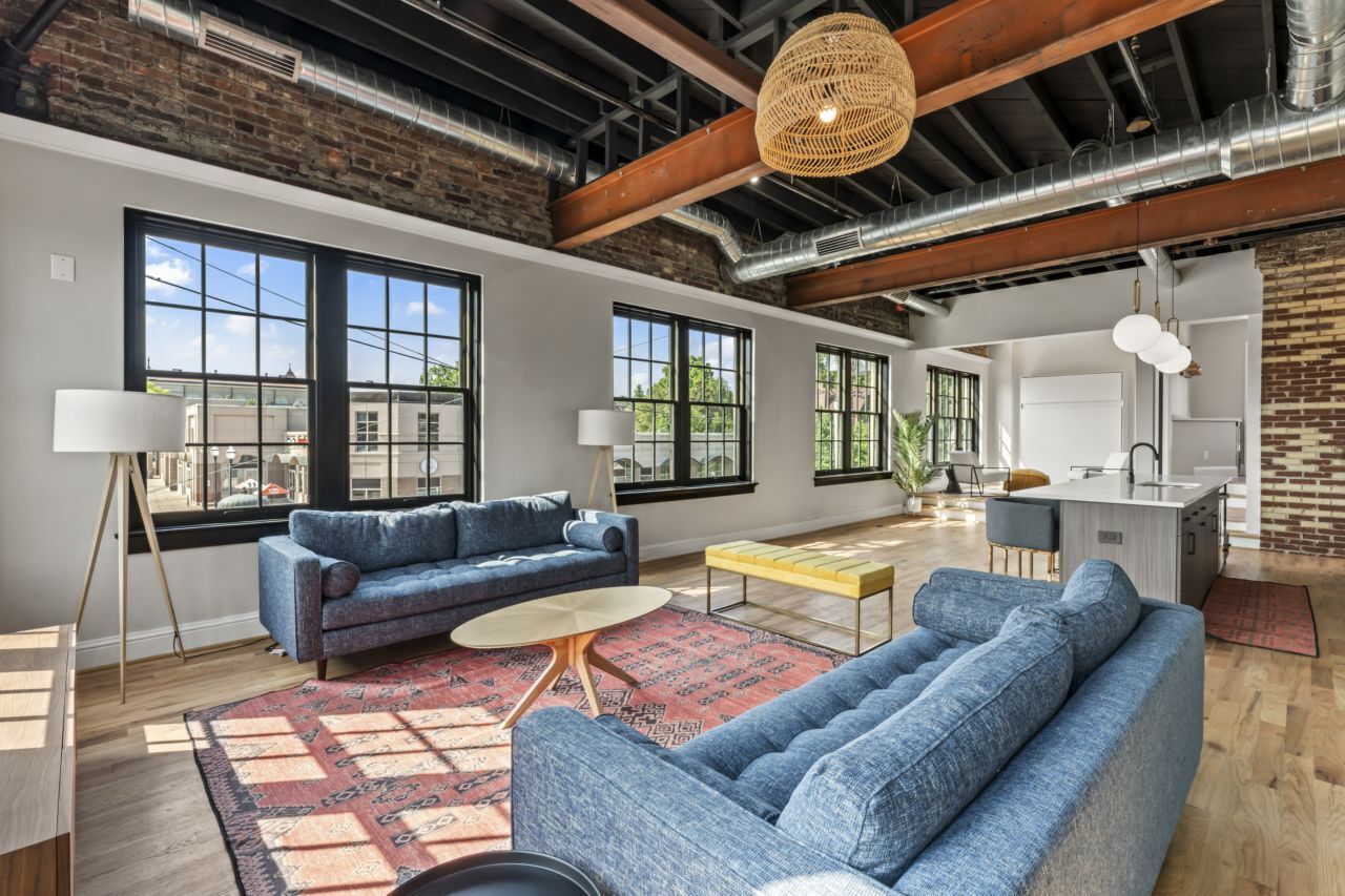 Chic Condo In the Heart of the Highlands, King Bed