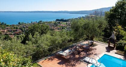 Olvietello With 3 Bedrooms and 3 Bathrooms