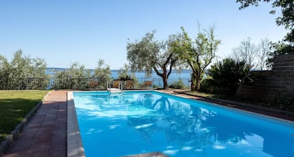Olvietello With 3 Bedrooms and 3 Bathrooms