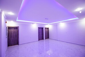 Terrace/patio - STAR NIGHT FURNISHED APARTMENTS (Fahaheel)