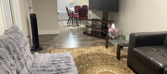 Downtown Apartment 6 or 7 People