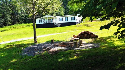 “Paradise Hill”  A Charming 3-bedroom house in the country.