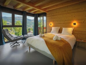 5 chambres, fer et planche Ă repasser, Wi-Fi, draps fournis