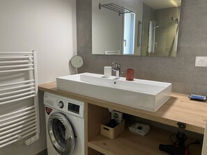 Bathroom - Charming new house with WIFI for 6 people (ST CAST LE GUILDO)