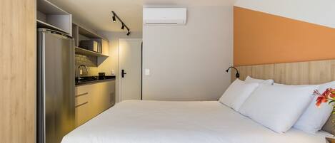 Apartment | Desk, free WiFi