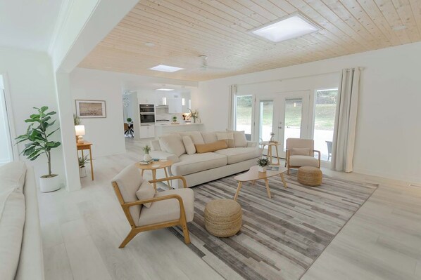 TV connectée, cheminée