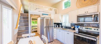 Rainforest Tiny Home Retreat #15