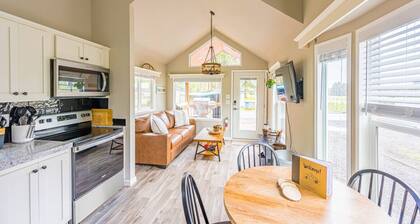 Rainforest Tiny Home Retreat #19