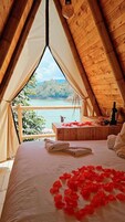 Panoramic Cabin | Free WiFi, bed sheets