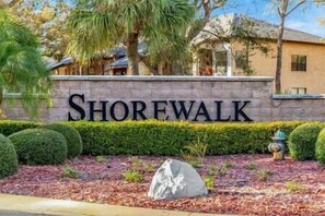 Property grounds - Spacious Shorewalk 2B-2B Condo near AMI, Beaches & IMG (Bradenton)