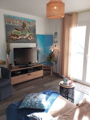 TV