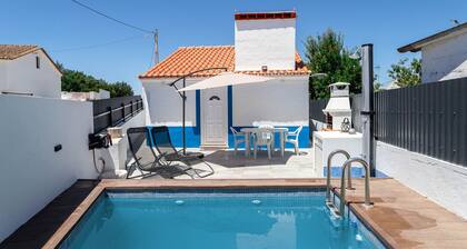 Alentejo Poolside By Gt House