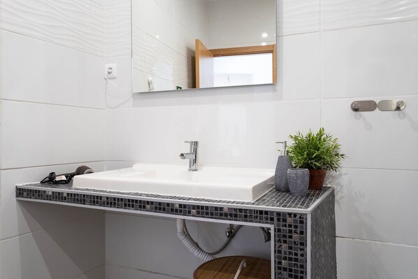 Bathroom - Alentejo Poolside By Gt House (Estremoz)
