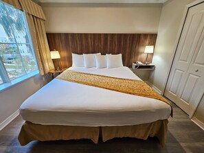 1 soverom, strykejern/-brett, wi-fi (inkludert) og sengetøy