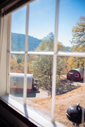 Ferienhütte, 3 Schlafzimmer, eingeschränkter Seeblick, Bergseite | Wohnbereich