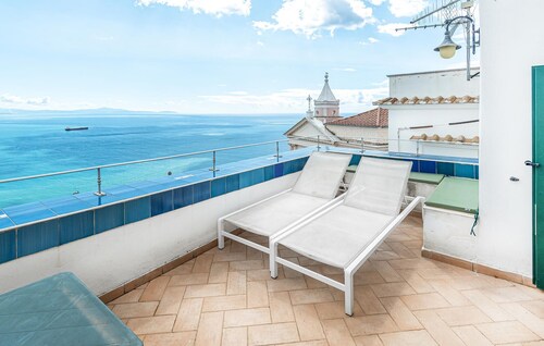 Amazing apartment in Raito with WiFi