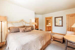 2 chambres, fer et planche à repasser, accès au Wi-Fi (inclus)