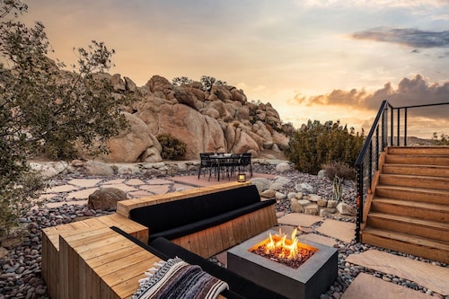 Rock Reach House by Fieldtrip | Boulders + Views