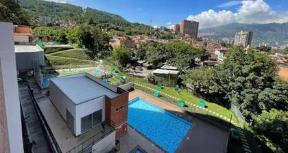 Cozy 3-bedroom apartment in beautiful Copacabana with WiFi, fitness room
