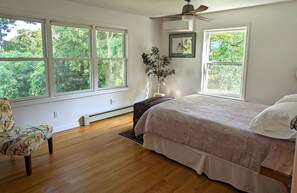 2 chambres, bureau, fer et planche à repasser, Wi-Fi gratuit