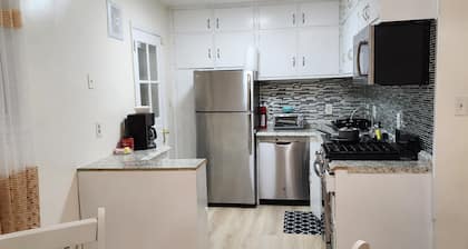 Convenient/family friendly home with yard driveway