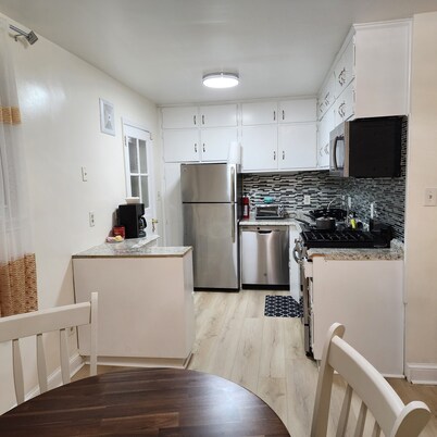 Convenient/family friendly home with yard driveway

