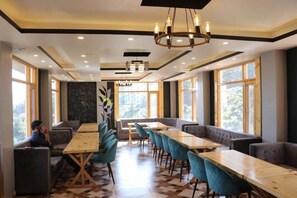Restaurant - Eden Hotel & Resort Shimla (Shimla)