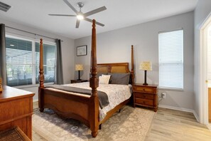 6 bedrooms, iron/ironing board, WiFi, bed sheets