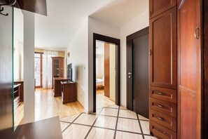 1 chambre, bureau, fer et planche à repasser, Wi-Fi