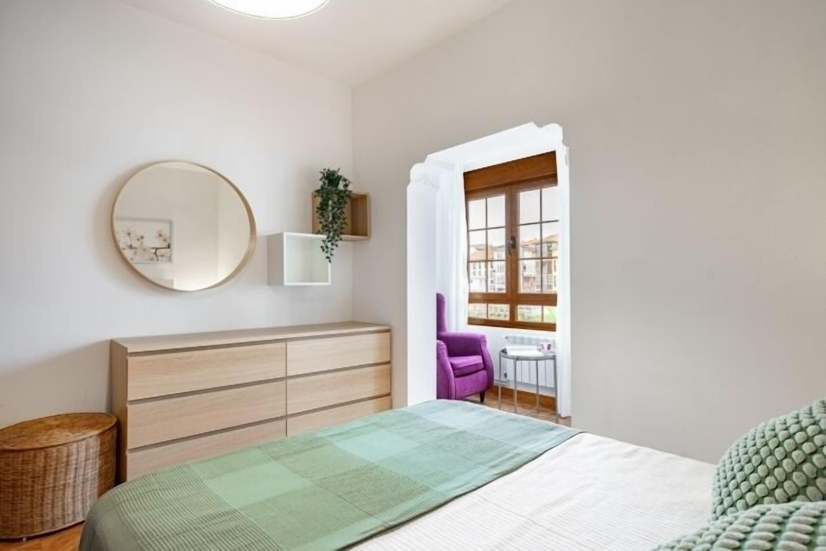 3 bedrooms, iron/ironing board, internet