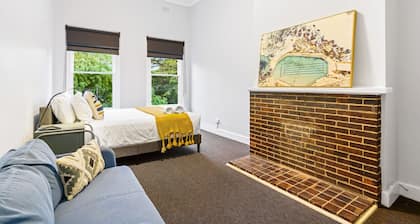 North Port Hotel - Boutique Accommodation