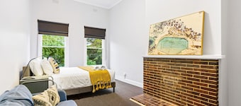 North Port Hotel - Boutique Accommodation