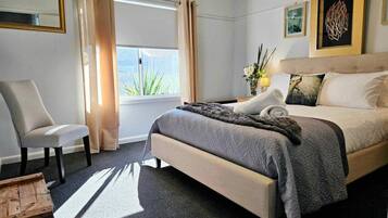 3 Schlafzimmer, Schreibtisch, Bügeleisen/Bügelbrett, WLAN