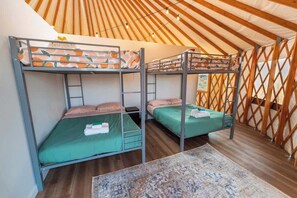 5 habitaciones y ropa de cama 