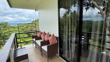 Signature Shared Dormitory, Mixed Dorm, Shared Bathroom, Sea Facing | Terrace/patio